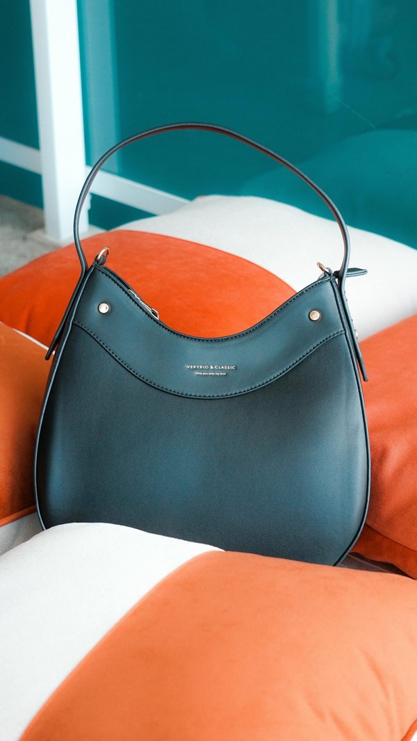 Dénichez le sac à main parfait : élégance et promotions!