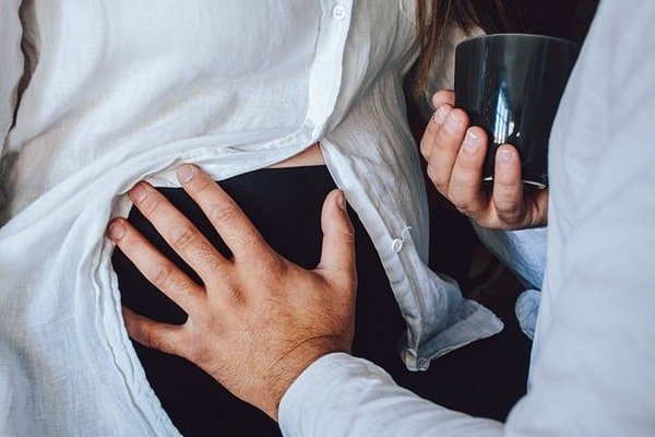 Comment soulager les douleurs lombaires et les maux de dos pendant la grossesse ?