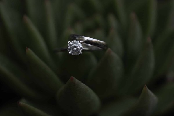 Offrir une bague promesse pour exprimer votre amour